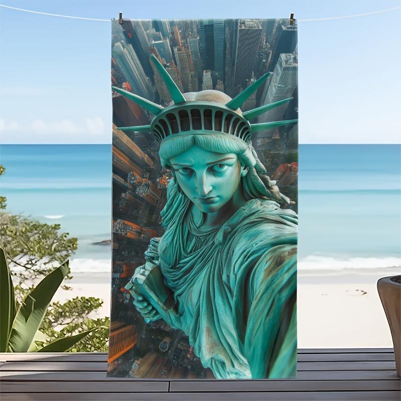 Statue of Liberty Selfie Idea polyester microfiber beach towel is highly absorbent, suitable for swimming and beach outings