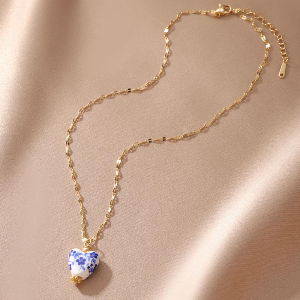 

Vintage Blue Ceramic Pendant Necklace Women Clavicle Accessories Statement Heart Stainless Steel Chain Necklaces Trend Zircon
