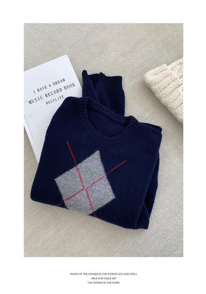 Women's Retro Diamond Pattern Wool Knit Sweater: Autumn/Winter Round Neck, Loose Fit, Slimming, Thickened Top