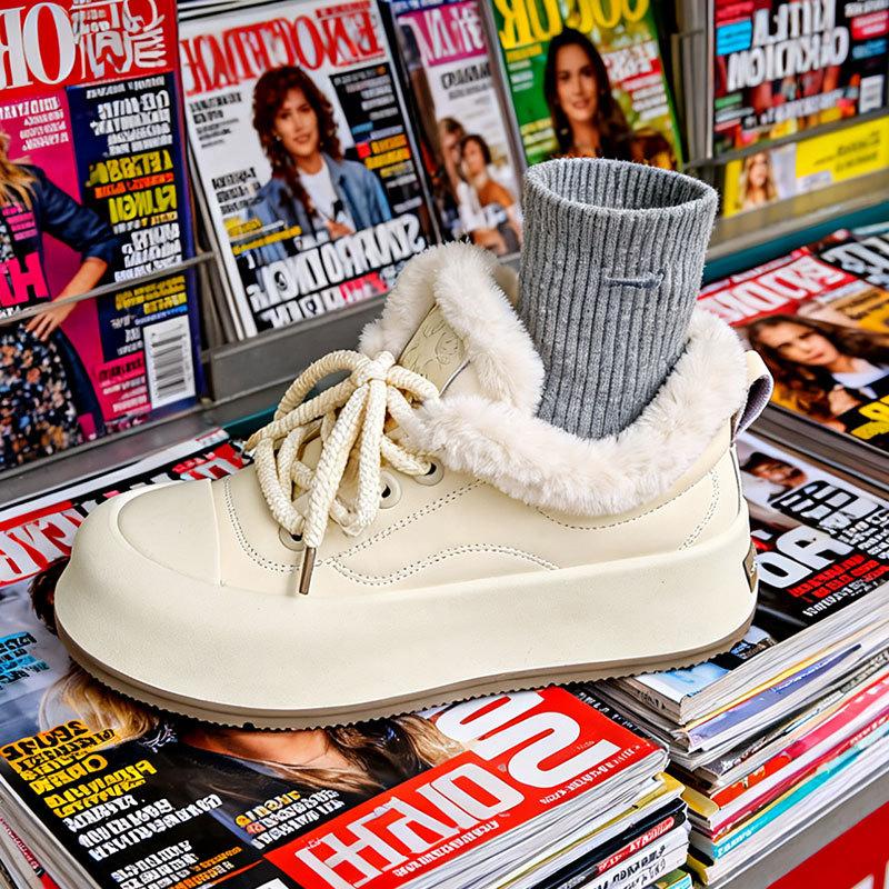 Niche Thick-soled Leather-faced Cotton Shoes for Women's 2025 Winter New Ins Trendy Velvet Warm and Versatile Casual Fluffy Board Shoes