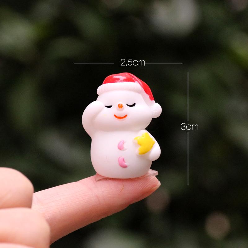 Handmade Mini Sleigh with Santa Claus Christmas Ornaments for Cake and Micro Landscape Decor