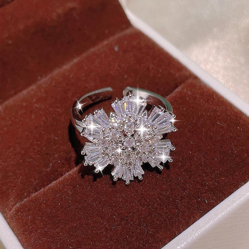 New Style  Silver Women's Jewelry Set AAAA Zircon Flower Shape Shiny Earrings Necklace Ring Bridal Set