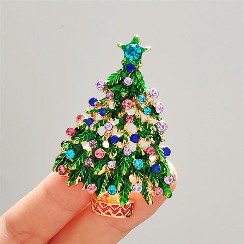 European & American Holiday Diamond Brooch: Christmas Tree Pin for Women - Cross-Border Fashion Accessory