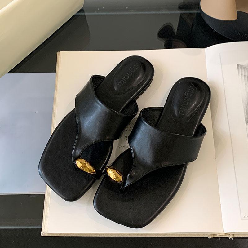 

Fashion Luxury Female Flats Slippers Slides Shoes For Ladies Summer Beach Fashion Metal Women Flats Slippers Sandals Shoes 35 чёрный