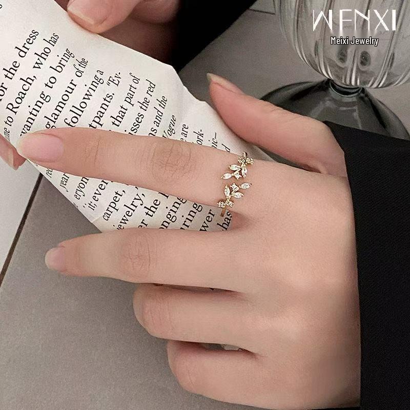Leaf Women's Trendy Korean-Style Light Luxury Open Ring - Cold Tone Fashionable Index Finger Accessory
