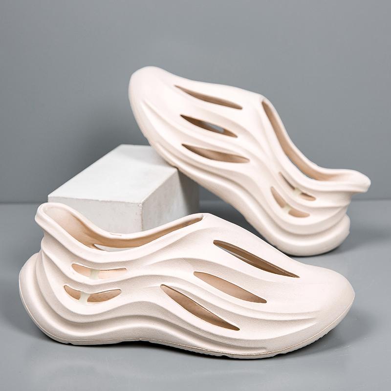Sandales de Plage pour Homme Peluche Eva Creux Chaussures de Jardin pour Homme Baskets Trouées Design Été Claquettes Faciles à Enfiler Pantoufles Aérées Chaussures de Course Chaussures d'Eau 41