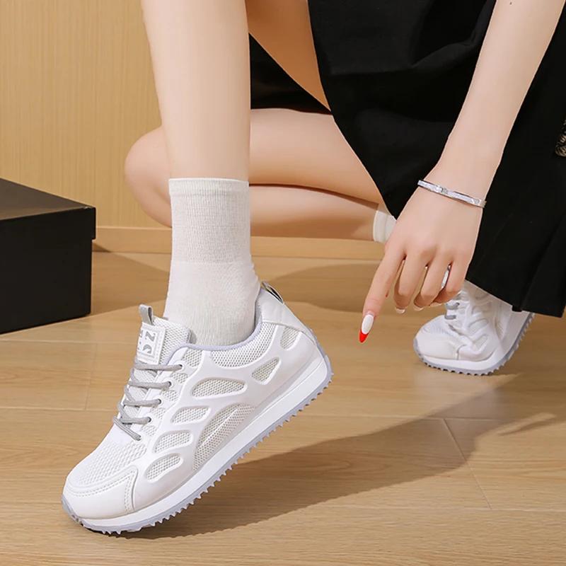 Moda 2025 Novos Tênis Femininos Respiráveis de Malha Outono Feminino Cadarço Plataforma Tênis Feminino Conforto Solado Grosso Tênis Esportivo