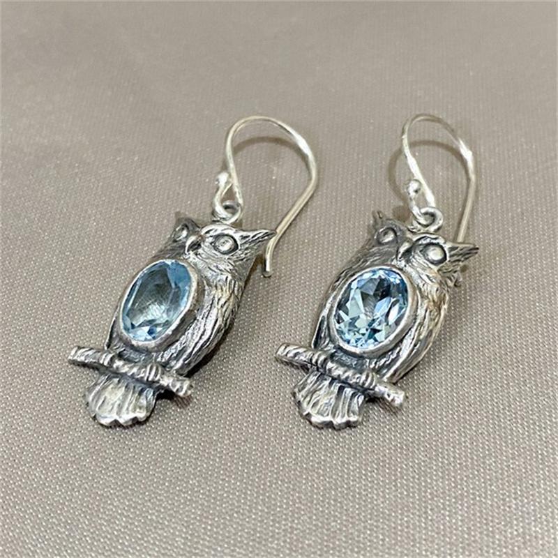 Vintage Silver Color Metal Carving Owl Earrings Originality Roung Inlaid Sea Blue Stone Dangle Earrings
