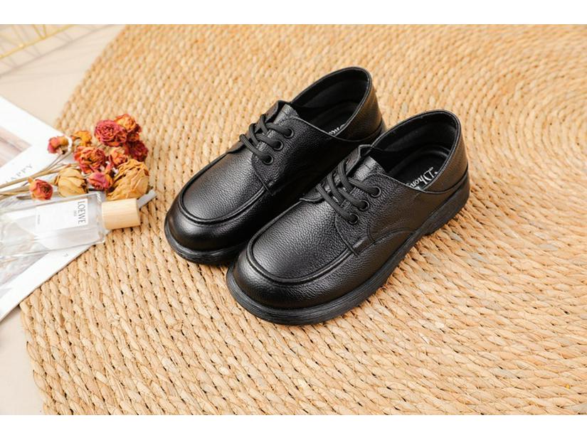 Women's Cowhide Flat Dancing Shoes - Round Toe, Low Heel, Breathable, Versatile, Casual, Comfortable.