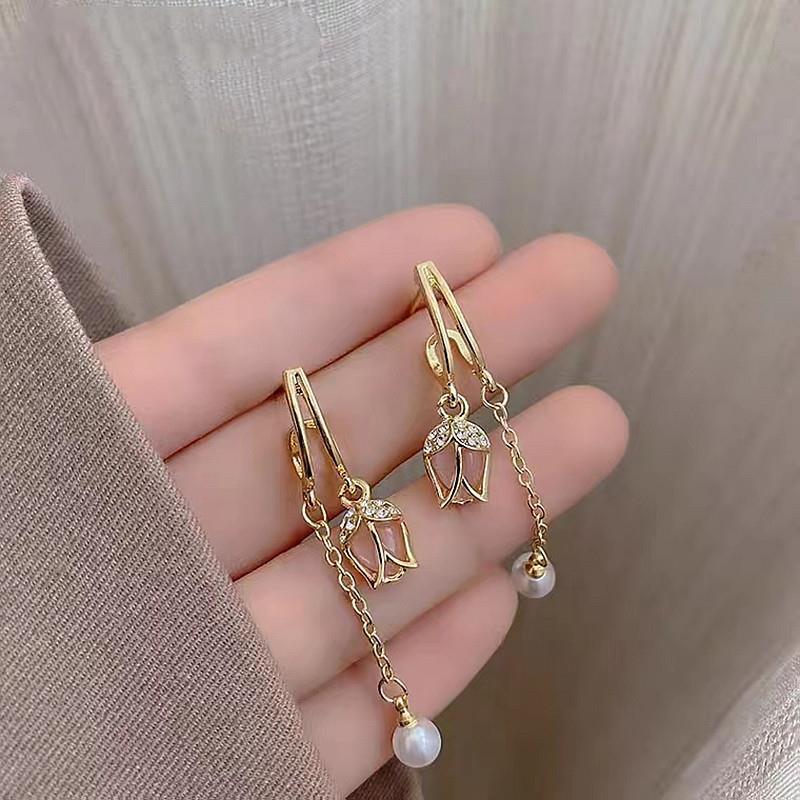 Tulip Pearl Tassel Earrings: 2022 Trendy Luxury Studs for Women розовый