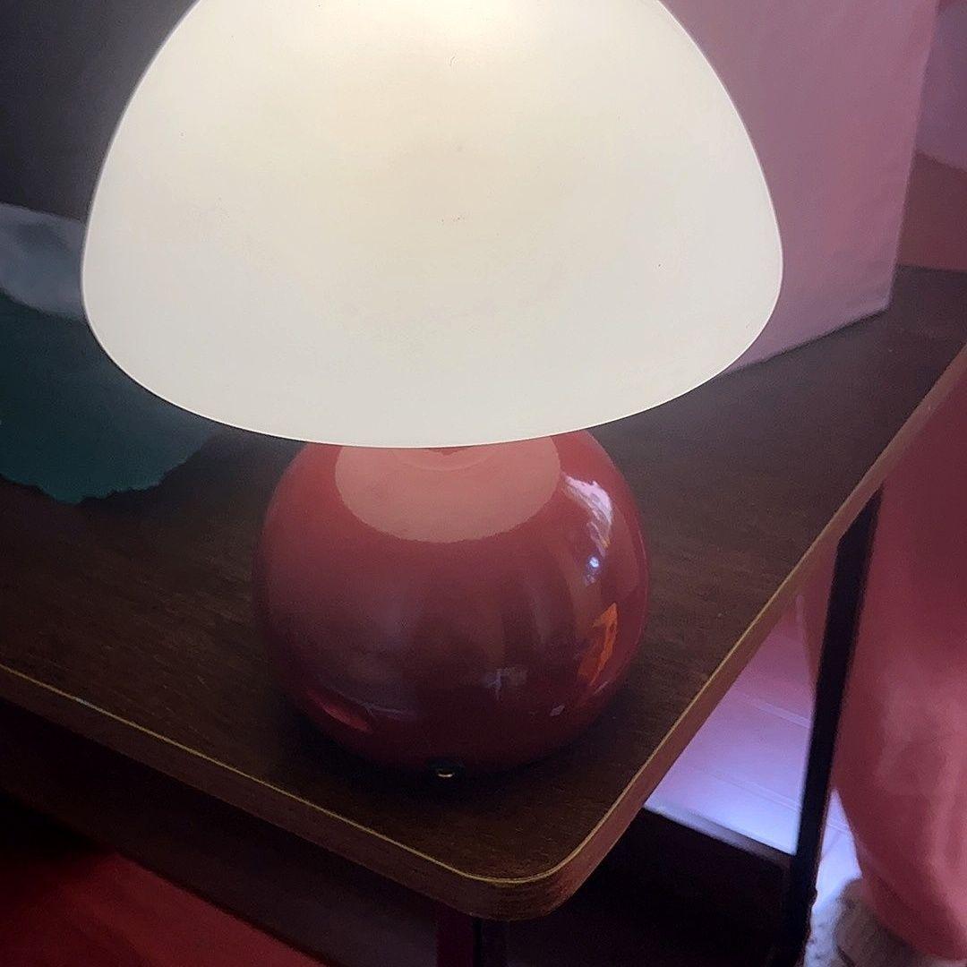 

Cream Mushroom Table Lamp: Simple, Modern Eye-Protection Night Light for Bedroom Warmth and Ambiance Cream Body (Button Switch)