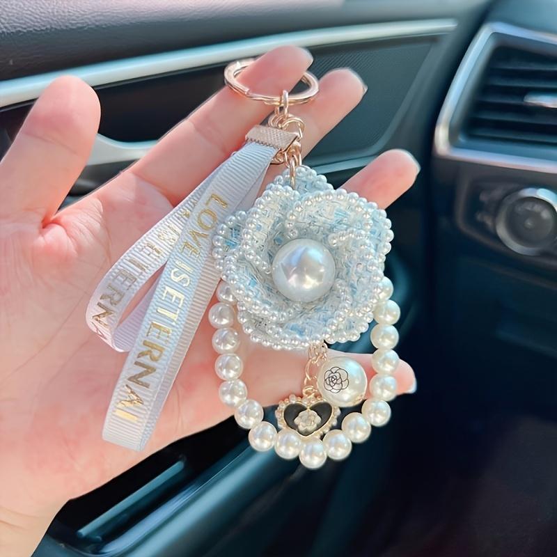 1 Elegant Handmade Camellia Keychain with Imitation Pearl Design, Suitable for Hanging On Cars, Bags, Any Item, Christmas Gifts