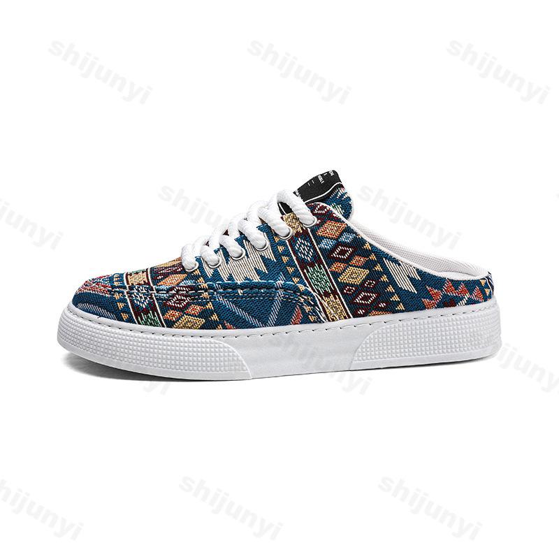 Men's Canvas Slippers 2025 Summer Fashion Student Skateboard Shoes Anti Slip Platform Breathable Outdoors Men's Casual Slippers