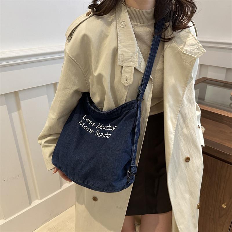 Large Capacity Vintage Minimalist Denim Shoulder Bag For Casual Commuting And Daily Outings