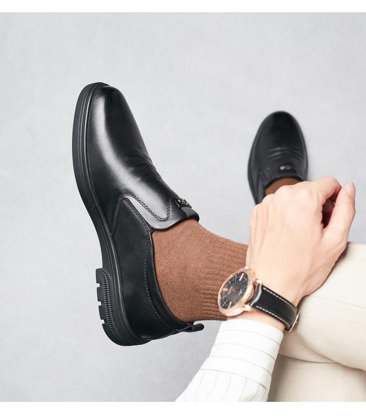First layer cowhide men's business casual leather shoes 2026 new men's genuine leather one foot pedal all black soft sole official shoes