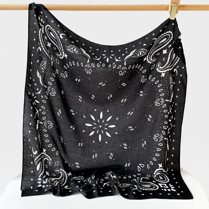 Fashion Paisley Women Head Scarf Printed Soft Female Shawl Wrap Luxury Feel Versatile Stylish Silk Scarves Summer Accessories