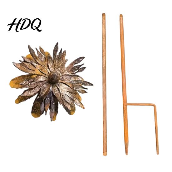 Artistic Outdoor Stake Vintage Rusty Cornflower Ground Stake 24 Inch Metal Wire Art Rustic Garden Decoration Decor Sculptures for Lawns Yard
