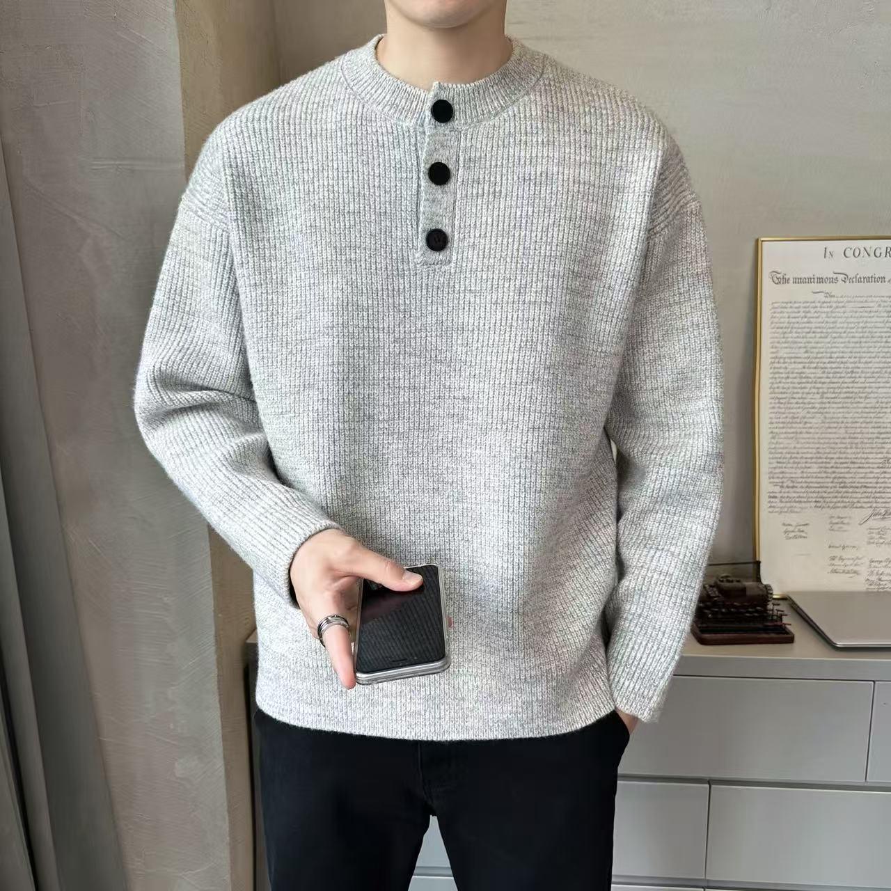 

Gray Retro Henley Neck Men s Winter Sweater - Warm, High-End Knit for Cold Protection M сірий колір
