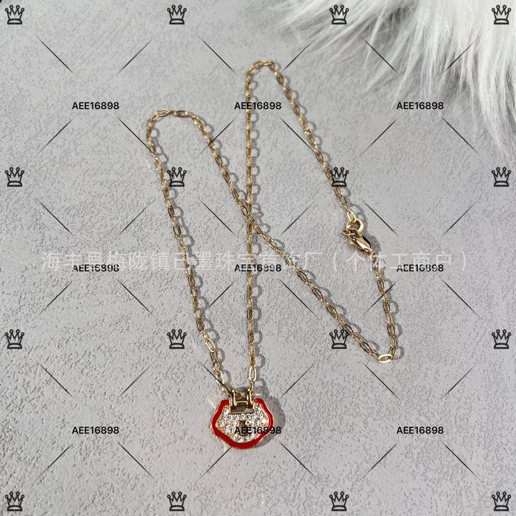 Gold CNC Guofeng Diamond Qilin Ruyi Necklace with Red Agate Fu Lu Pendant