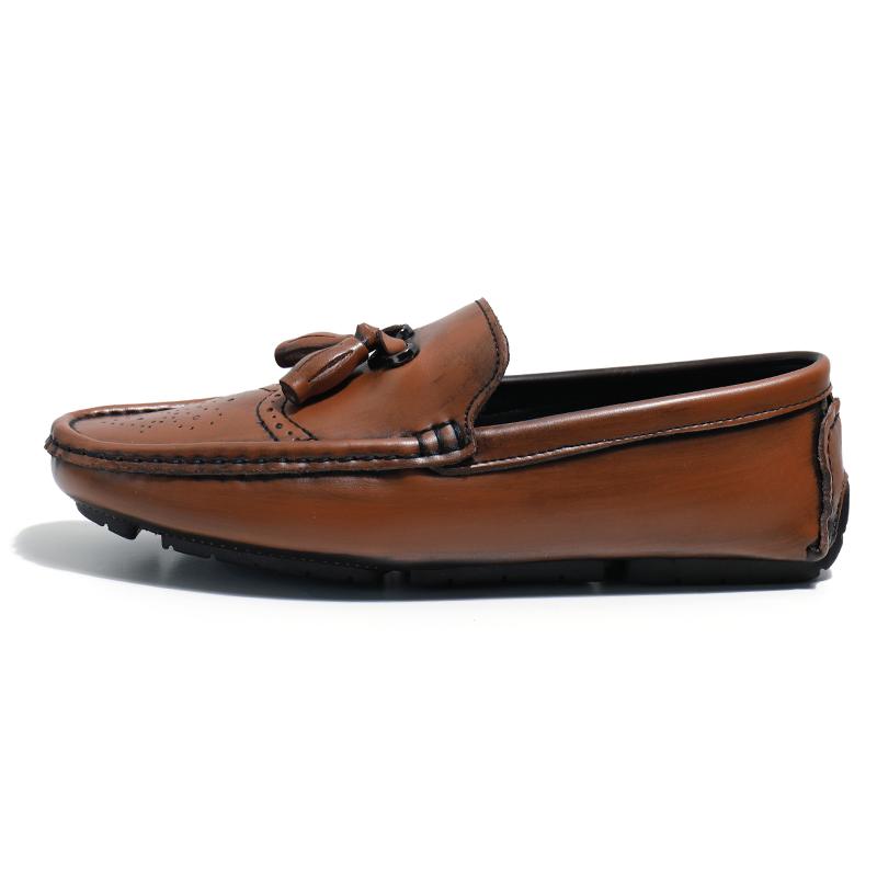 Retro Oil Top Casual Leather Shoes Retro Men Loafers Slip On Formal Moccasins Soft Leather Driving Shoes Lightweight Boat Shoes