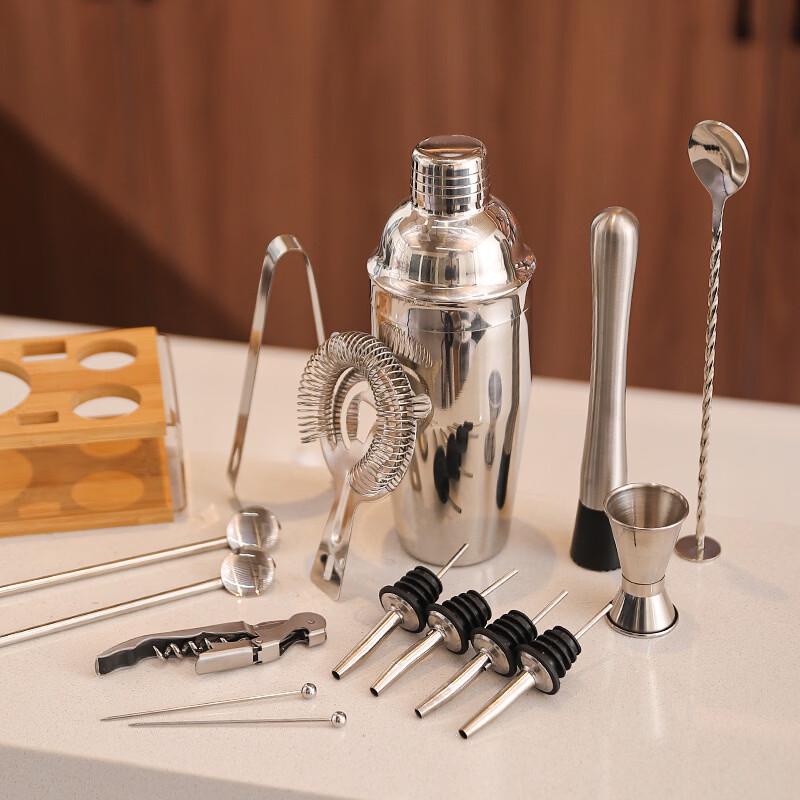 

Shangi Cocktail Shaker Set