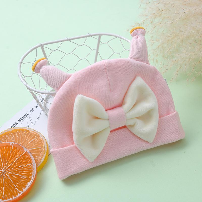 

Newborn Cotton Beanie: Autumn/Winter Style with Fontanelle Protection and Antennae Design for Infants and Toddlers One Size