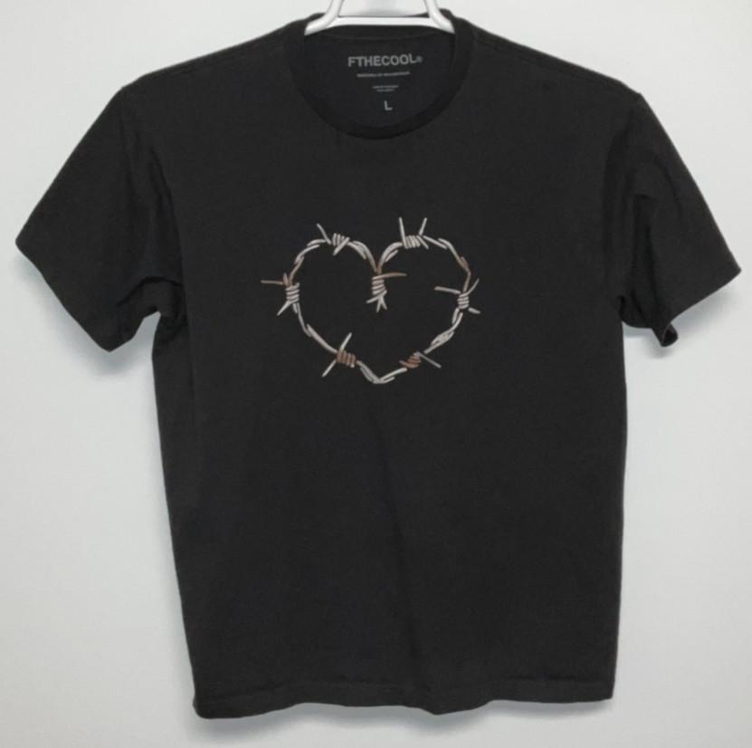 Barbwire Heart Short Sleeve T-Shirt Men s Large Gray S