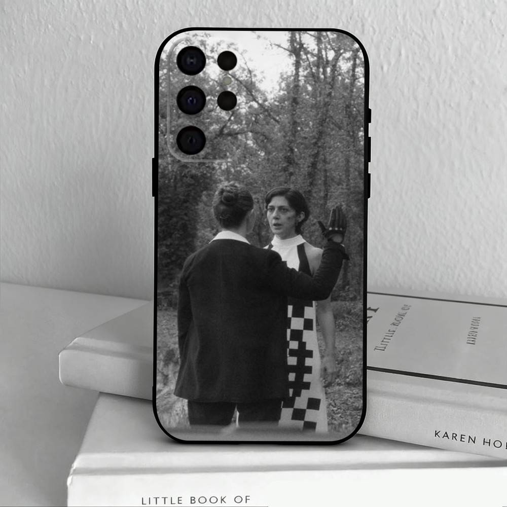 Deux personnes echangeant de la salive Phone Case For Samsung S25,24,23,22,30,21,10,9,Ultra,Plus,Lite,FE,4,5 G Soft Black Case