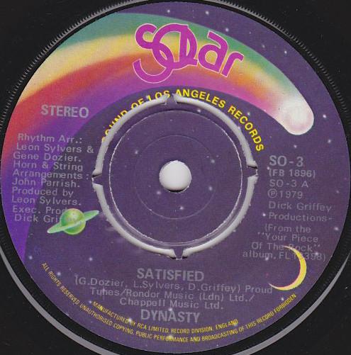 

7inch Record DYNASTY - Satisfied SO3 Solar 1979 UK Soul/Funk Used
