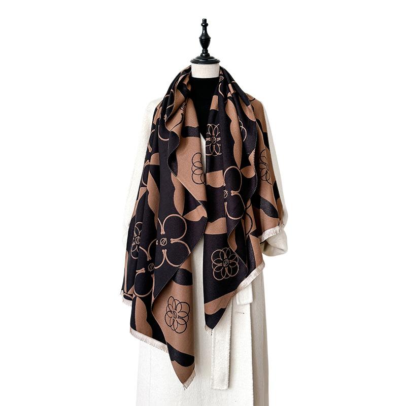 Geometric Minimalist Style Contrasting Double-Sided Scarf Winter Luxury Warm Shawl