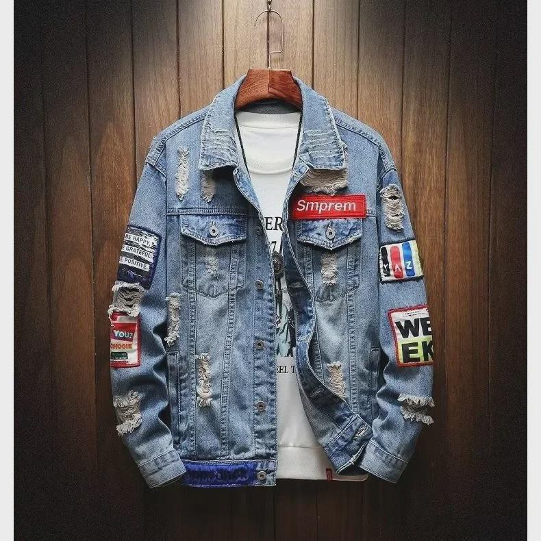 Herren Ripped Jeansjacke: Trendige japanische Retro-Mode, Streetstyle mit gesticktem Etikett, Schickes Workwear-Oberteil