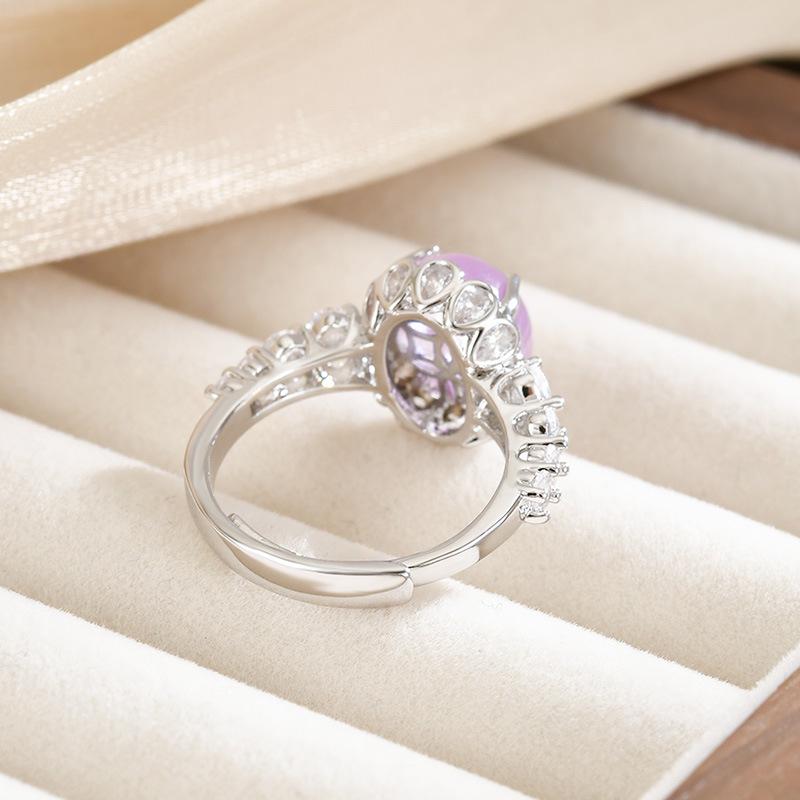 Elegant Ice-Purple Jade Ring: Ice-clear, Warm, Moist Jade with Diamond Inlay, Exuding Purple Energy and a Gentle, Versatile New Chinese Style.