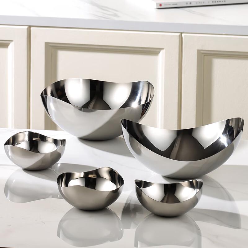 Luxury Stainless Steel Petal-Shaped Fruit Tray