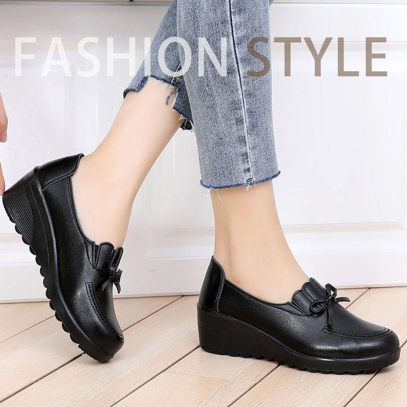 Mom shoes spring and autumn elderly leather shoes women middle and old single shoes middle heel non-slip soft sole work shoes thick sole wedge heel