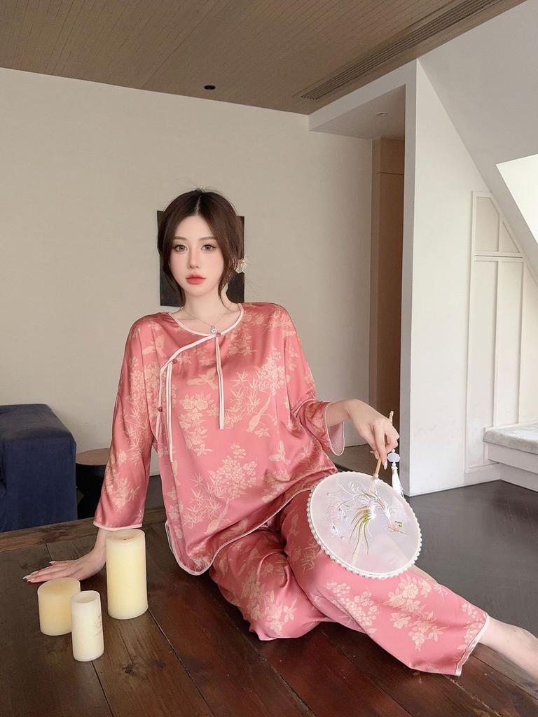 1011 new summer ice silk pajamas women's Chinese style simulation silk suit can be worn outside mother's clothing thin