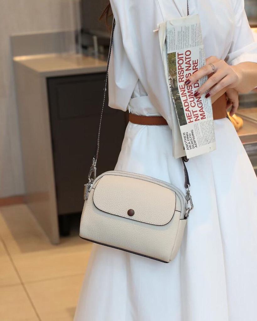 Summer Trendy New Mobile Phone Bag, Stylish and Versatile, Made of Top-grain Cowhide, Shoulder Bag/crossbody Bag.