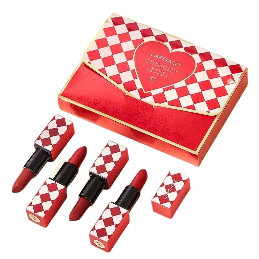 LAPEIALO MATTE LIPSTICK Matte lipstick Vivid colors Beautiful color with just one application 01+02+03+04