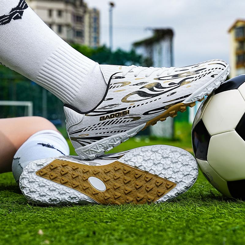 31-44  Kids Football Shoes Shock Absorption Anti-skid and Wear-resistant Long Spike Outdoor Sports Training Football Shoes