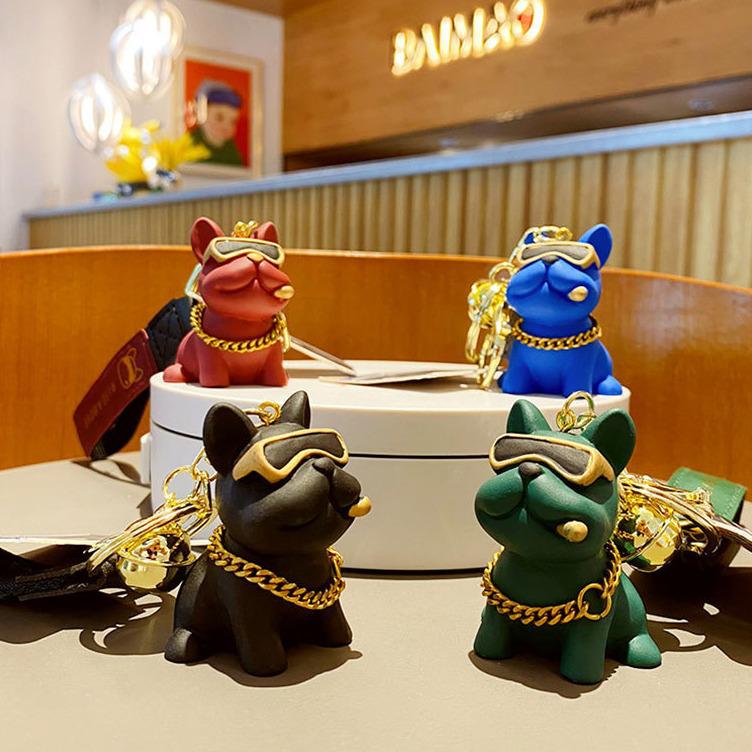Trendy Bulldog Resin Keychain: Cute Puppy Pendant for Cars & Backpacks, Perfect Gift
