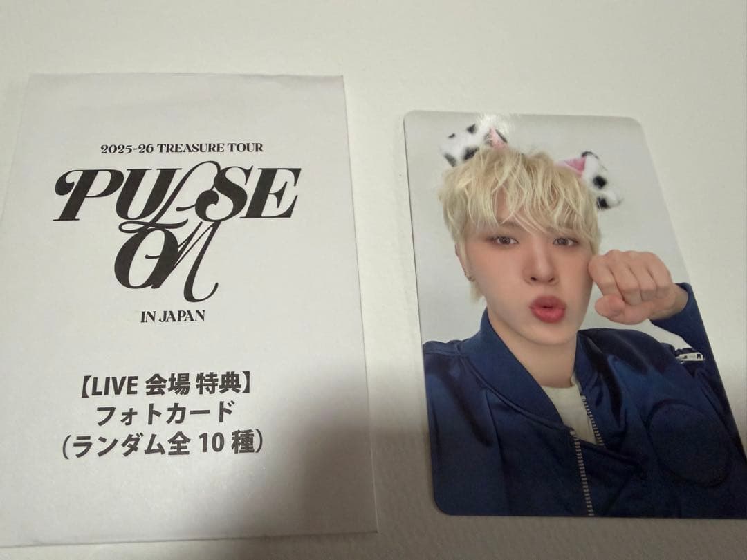 [USED] Bonus trading cards at the venue {8000 yen purchase trading cards}