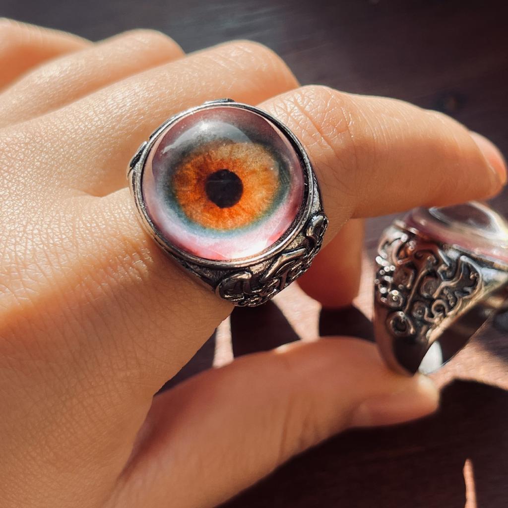 Horror Themed Eyeball Fashion Rings Vintage Gothic Jewelry For Women Men Unique Halloween Cosplay Costume Accessory