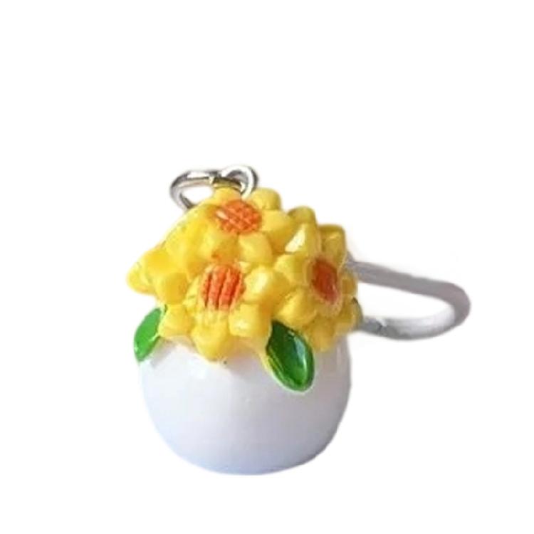 Artistic Resin Keychain With Realistic Miniature Plant Design Multifunctional Decoration For Backpacks Keys Or Gift Boxes