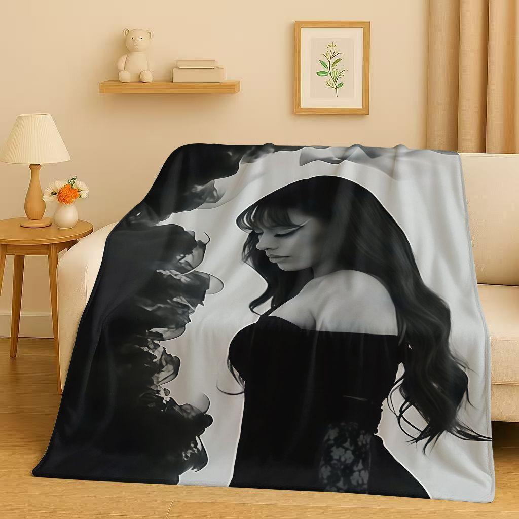 Fashion Pop Singer Ayliva Lieb Flannel Blanket,Ultra Soft Warm Plush Throw for Home Bedroom Bed Sofa Cover Kids Picnic Gift