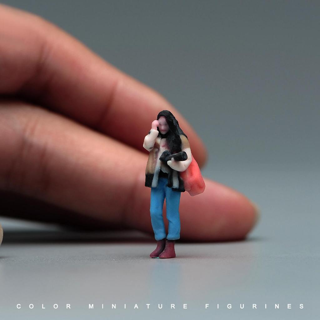 1/64 Photographer Figure Model Collectible Railway Scene Micro Landscape Handpainted Resin Figurine Miniature Scene Hand Painted