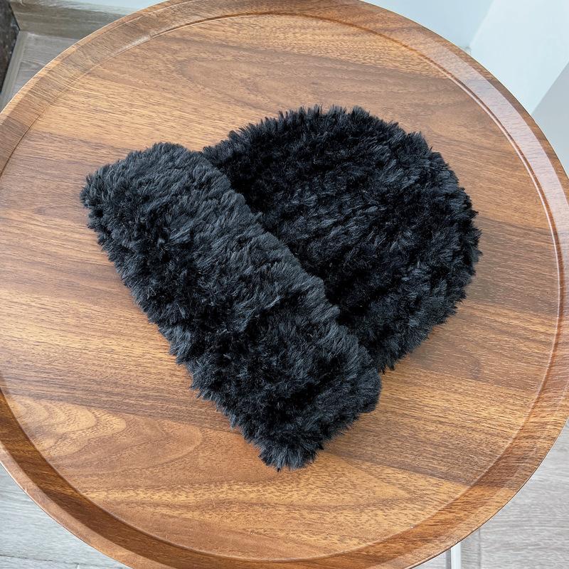 Recommended Soft Temperament Plush Wool Hat Women's Winter Warm White Cold Hat Knitted Hat Tide