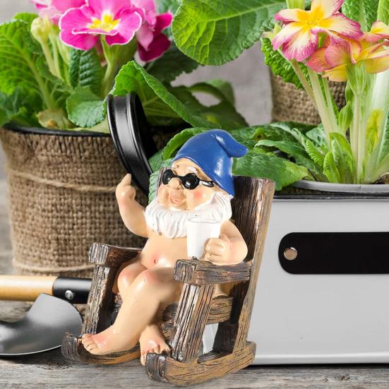 iStatue Divertenti gnomi nudi su sedia a dondolo, confezione da 2 statuine in resina con dito medio, da collezione, Natale, giardino, casa e ufficio ( seduto