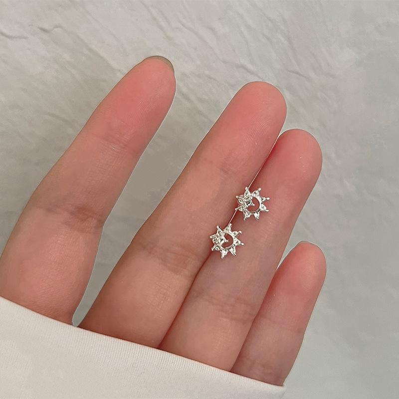 S925 Silver Stud Earrings Women's Ear Hole Earrings Niche Design Earbone Studs High-end Earrings