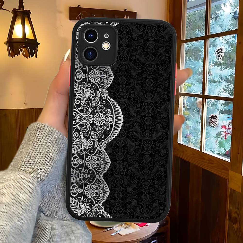 Black Lace Pattern Personalized Mobile Phone Case For IPhone 16 15 14 13 12 11 Pro Max 7 8 6 6s Plus Matte Cover