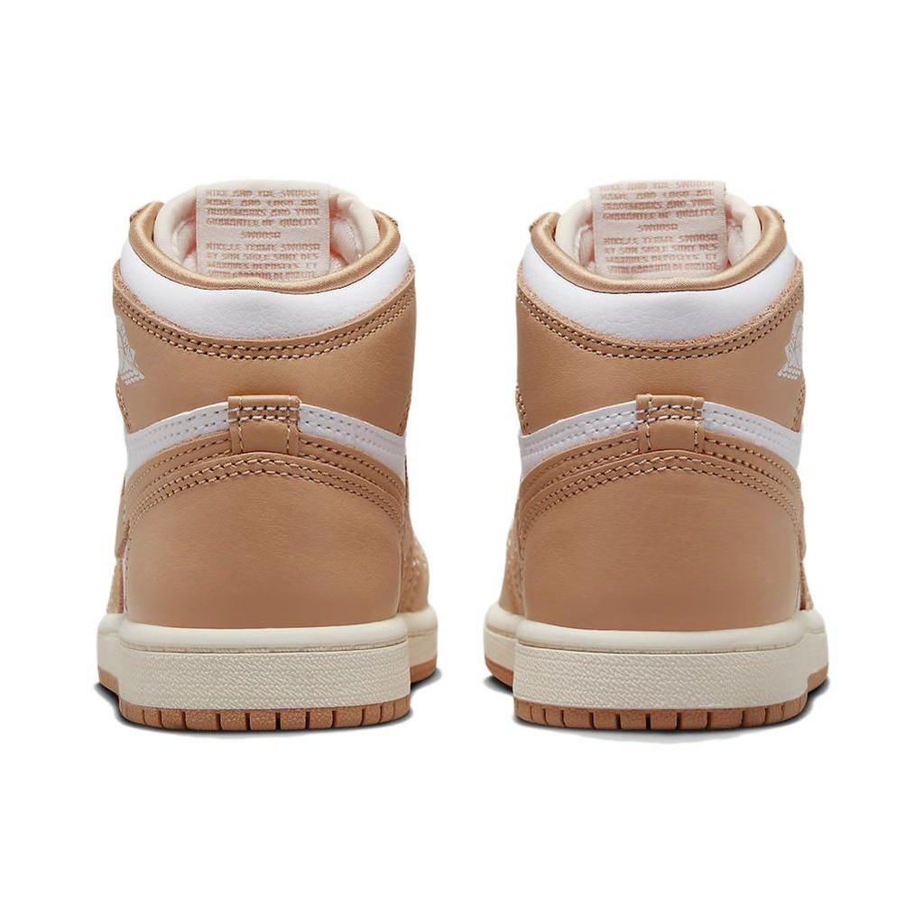 Tênis Feminino Air Jordan 1 Retro High OG Praline Bege Branco Vela FN6622-201