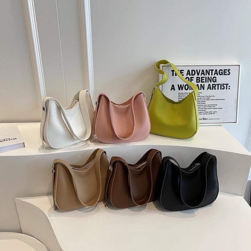 Casual autumn new trendy large capacity fashion single shoulder underarm single shoulder messenger bag women